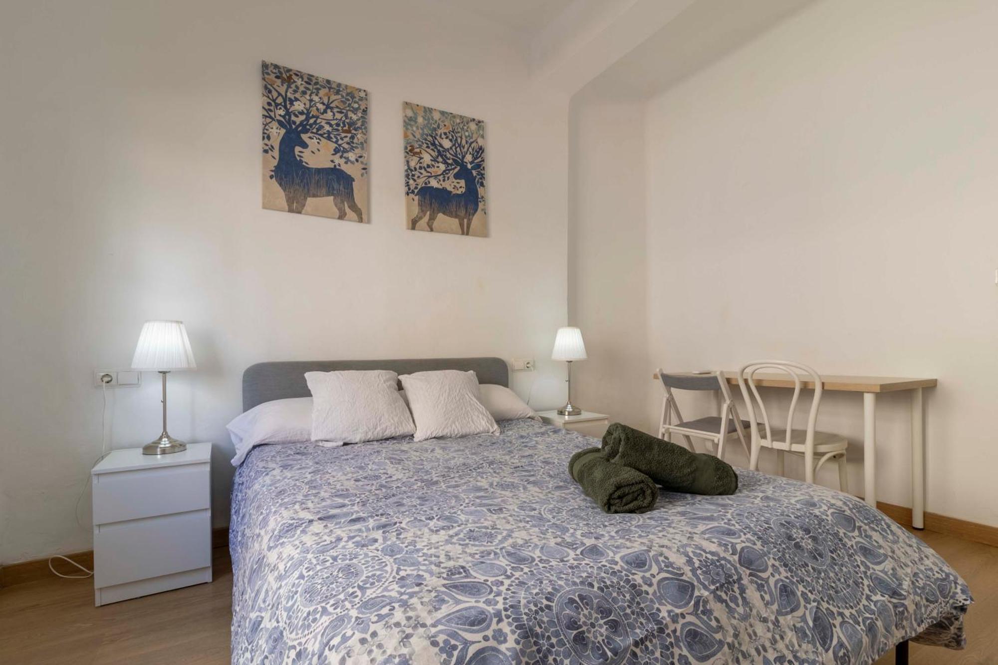Apartamentos Los Remedios Sevilla Exteriör bild